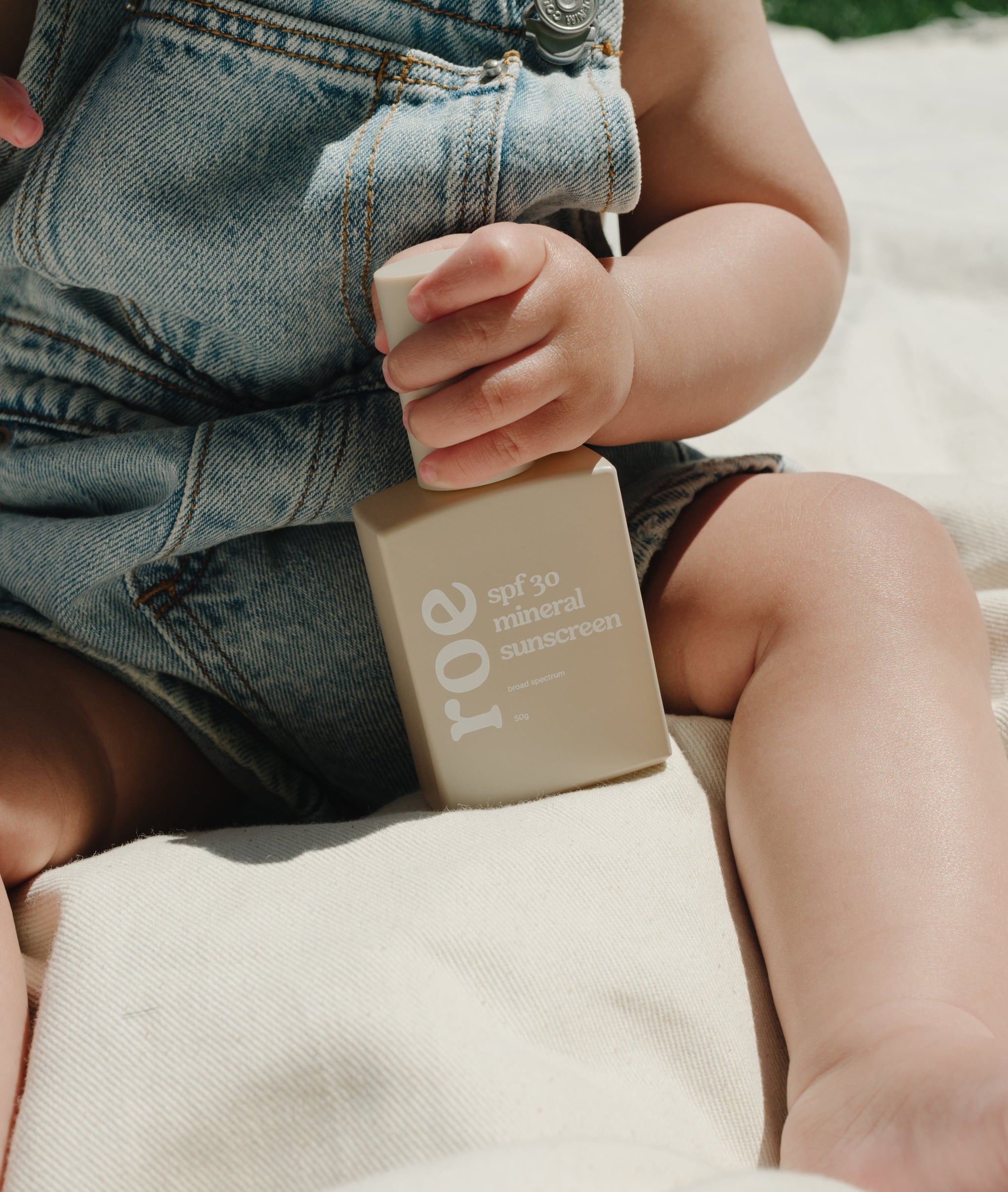 Brush On Block Mineral Powder Sunscreen SPF 30 - Heaven on Earth